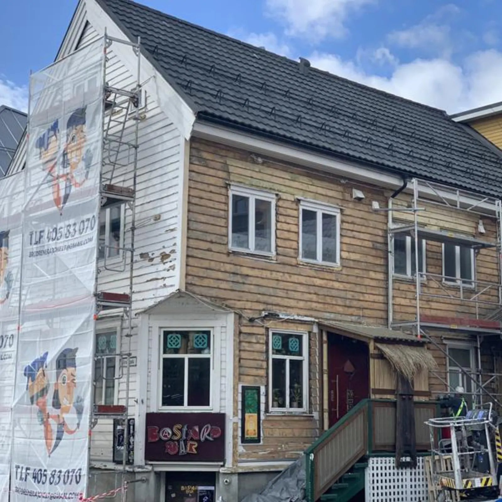 Strandgata under arbeid — eget stillas